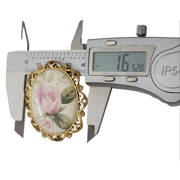 1928 Brand Rose Ceramic Cameo Style Brooch Pin K344 - Picture 6 of 8